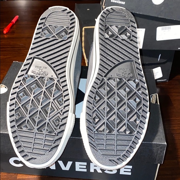 Converse US 4 or5 Big Kid Almost Black Suede HiTop - Picture 8 of 9